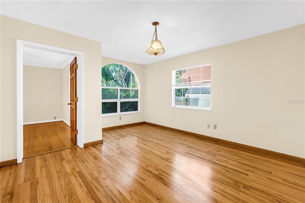 Empty room, Interior, Pendant Lights, Wood Texture Flooring