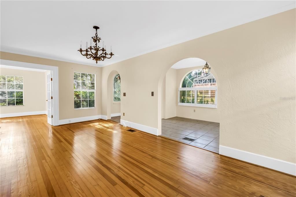 Chandelier, Empty room, Interior, Wood Texture Flooring