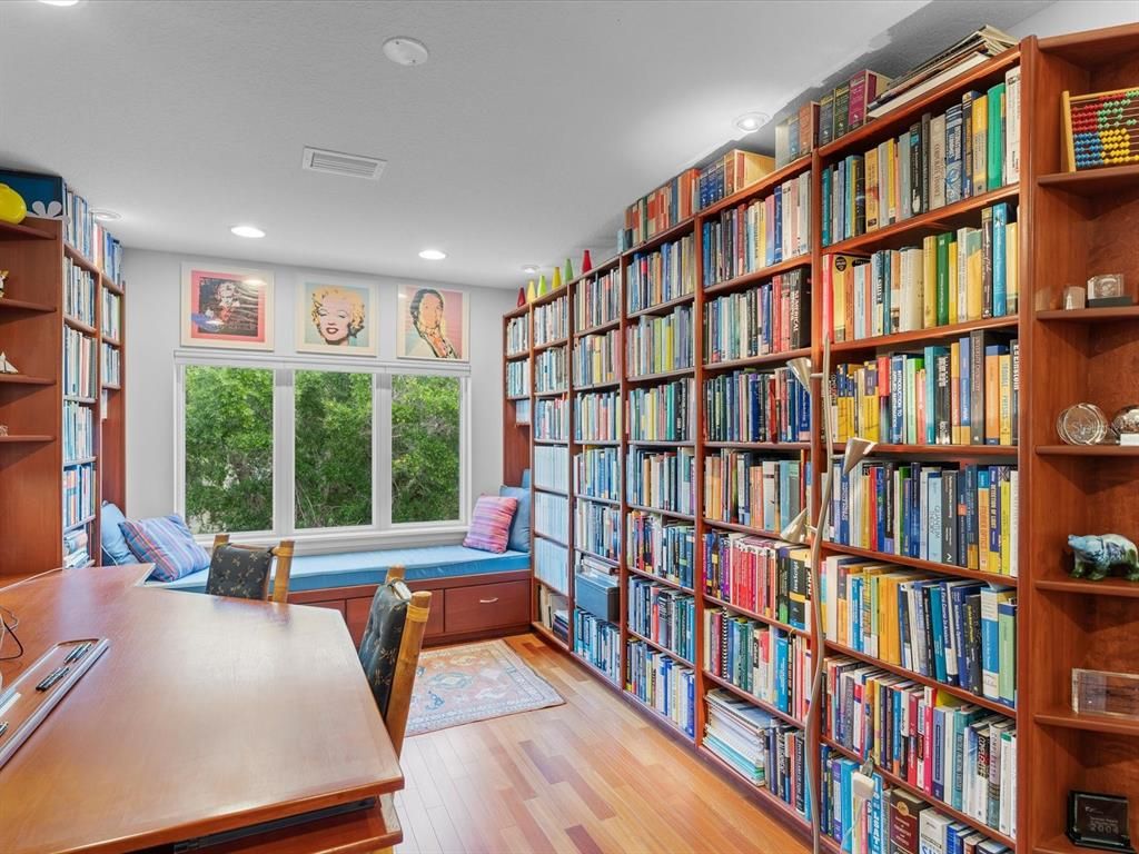 Home Office, Interior, Recessed Lighting, Wood Texture Flooring