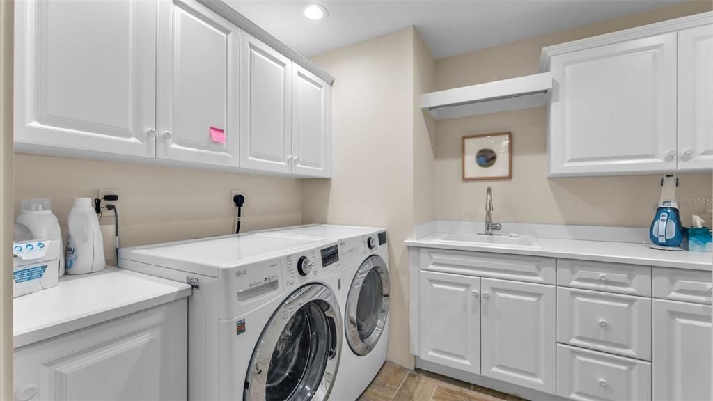 Interior, Recessed Lighting, Washer