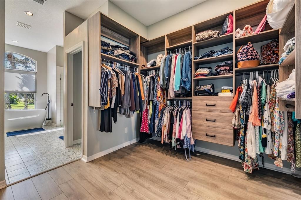 Interior, Recessed Lighting, Walk-in Closets, Wood Texture Flooring