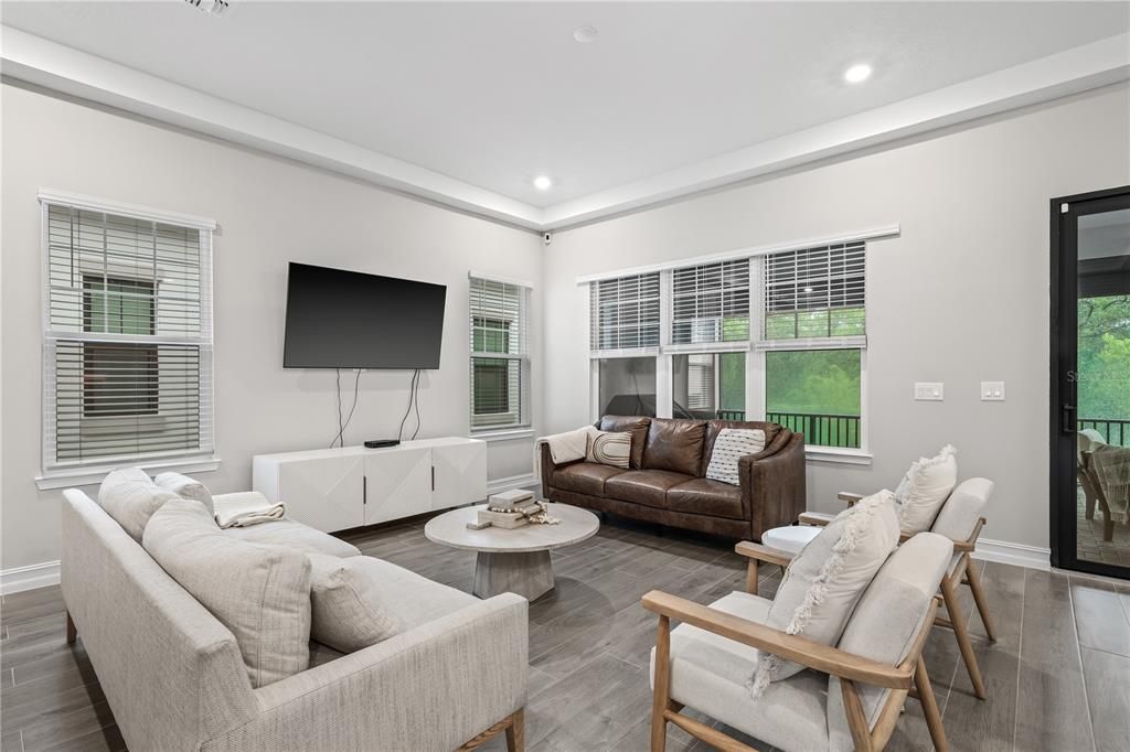 Interior, Living room, Recessed Lighting, Wood Texture Flooring