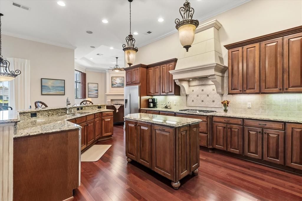 Interior, Kitchen, Pendant Lights, Recessed Lighting, Wood Texture Flooring