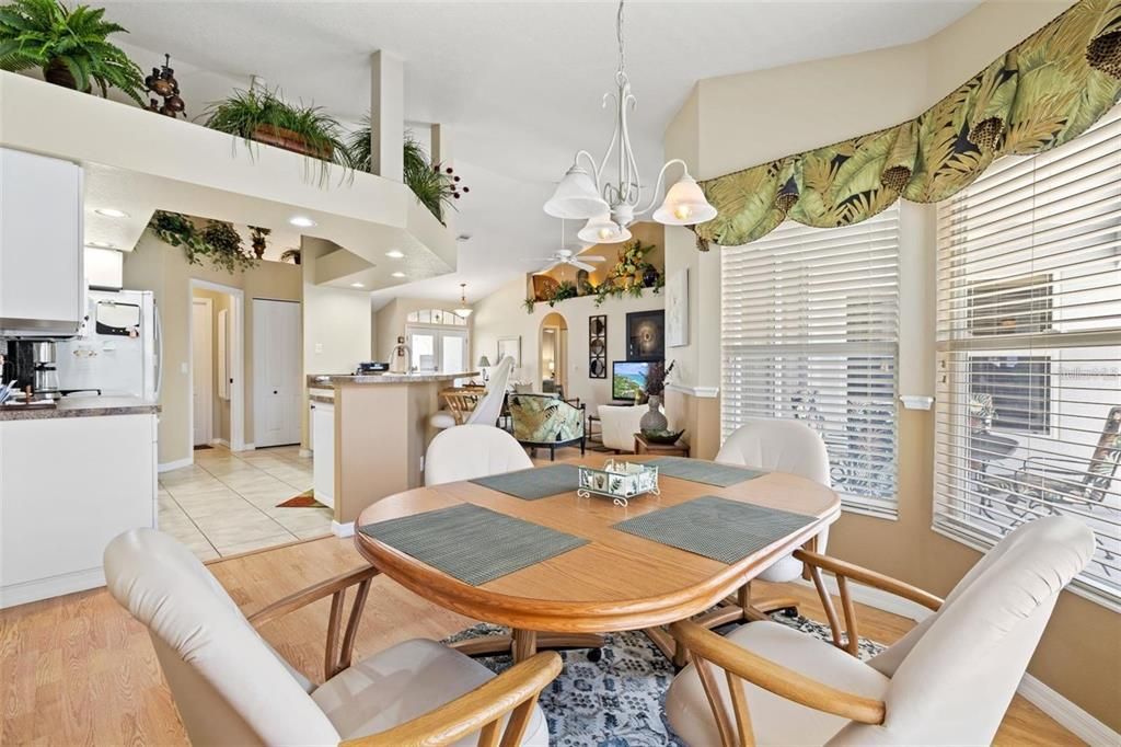 Dining room, Interior, Kitchen, Pendant Lights, Recessed Lighting, Wood Texture Flooring