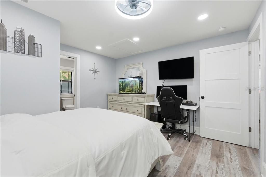 Bedroom, Home Office, Interior, Recessed Lighting, Wood Texture Flooring