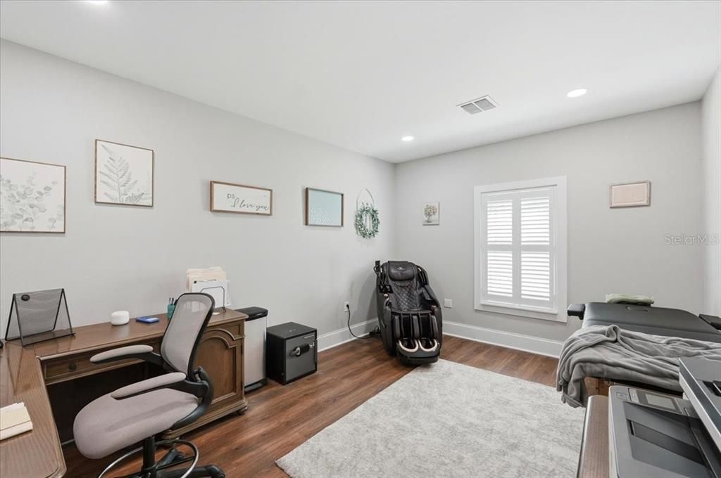 Home Office, Interior, Recessed Lighting, Wood Texture Flooring