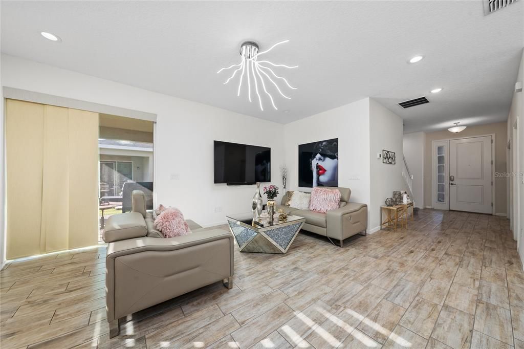 Interior, Living room, Recessed Lighting, Wood Texture Flooring