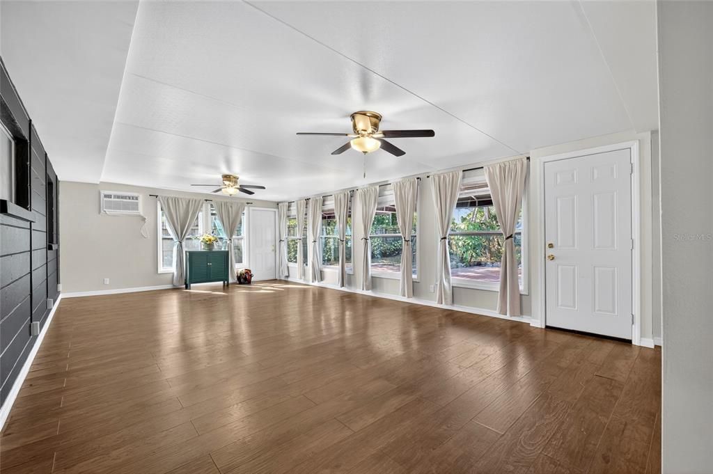 Empty room, Interior, Wood Texture Flooring