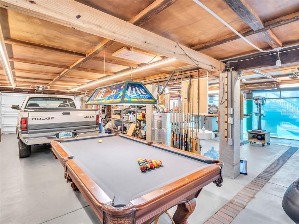 Billiard Table, Game Room, Garage, Interior, Wooden Beams, Wooden Ceilings