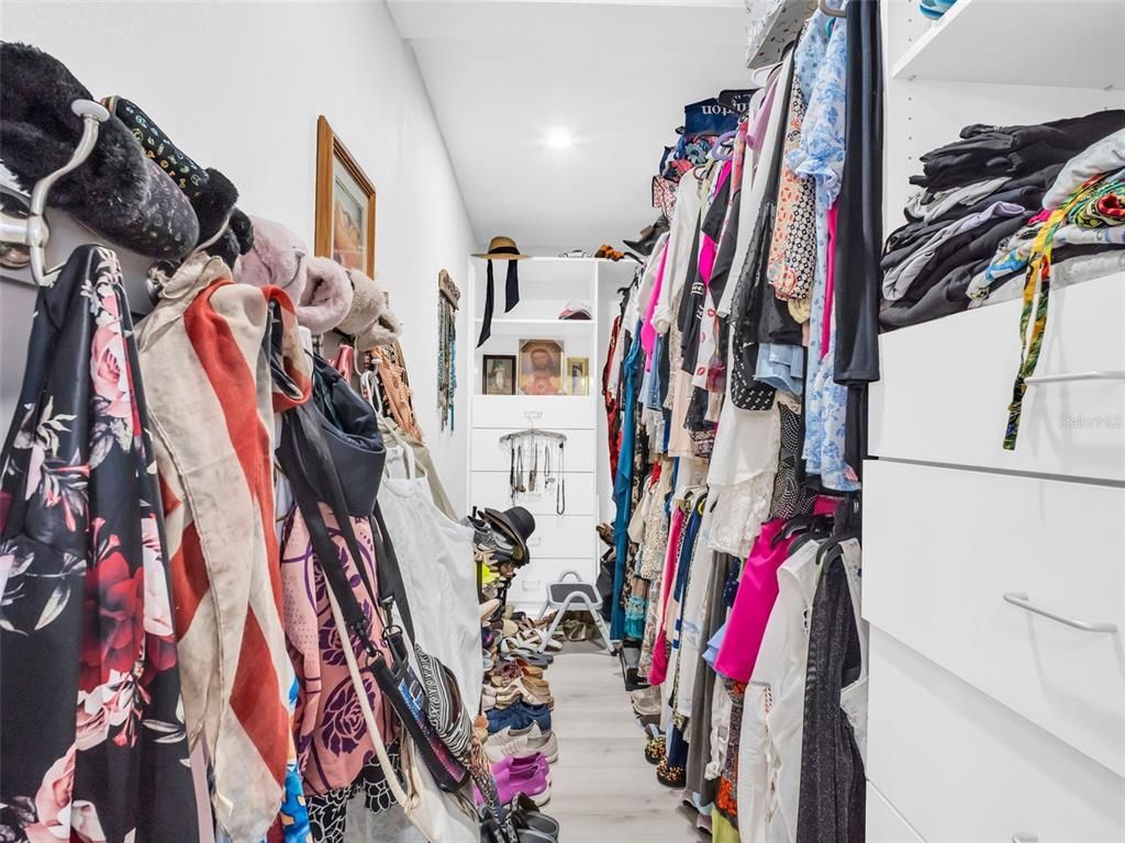 Interior, Recessed Lighting, Walk-in Closets, Wood Texture Flooring