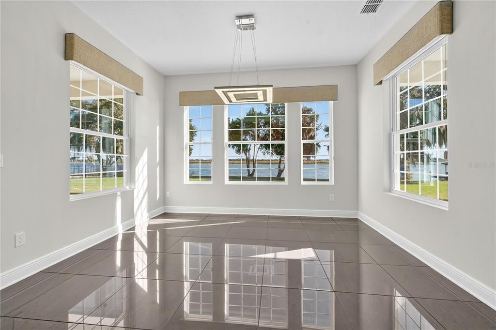 Empty room, Interior, Pendant Lights, Water