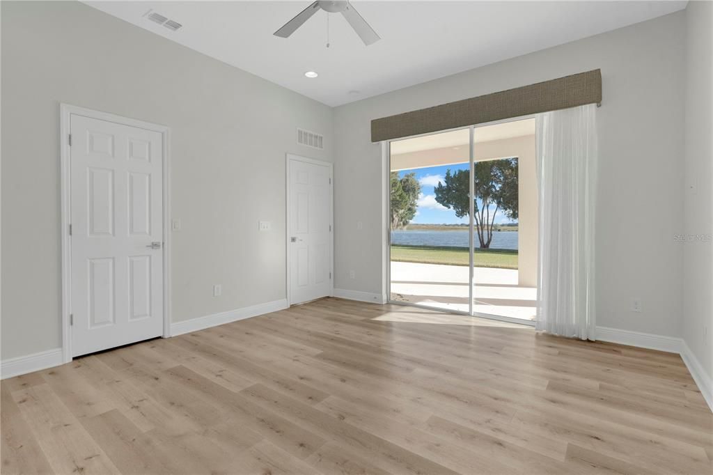 Empty room, Interior, Recessed Lighting, Water, Wood Texture Flooring