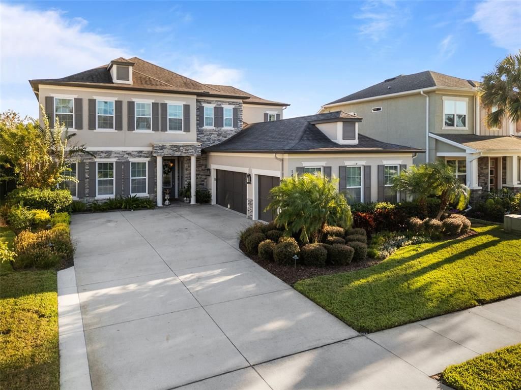 Attached, Exterior, Facade, French Provincial