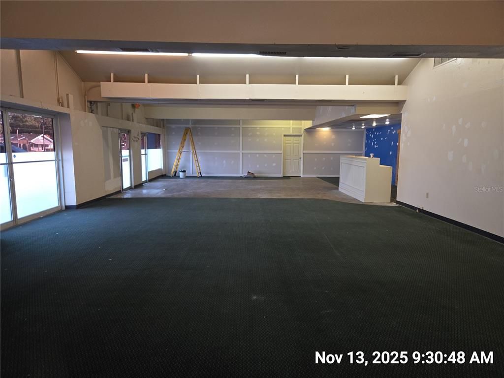 Empty room, Garage, Interior