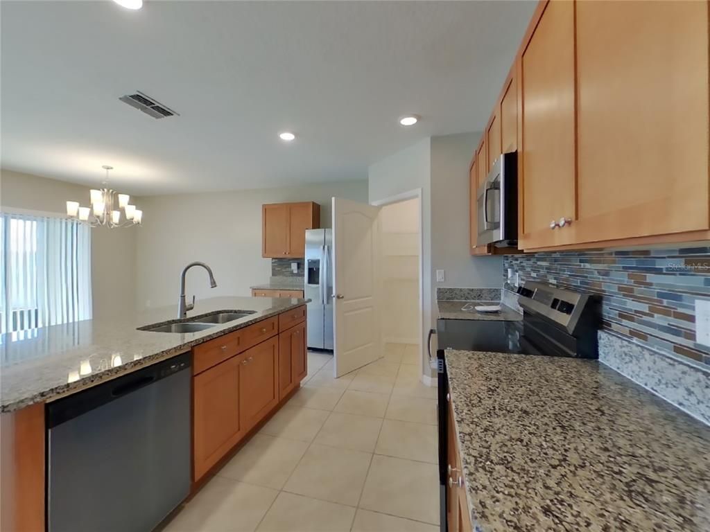 Chandelier, Interior, Kitchen, Recessed Lighting, Stainless Steel Appliances
