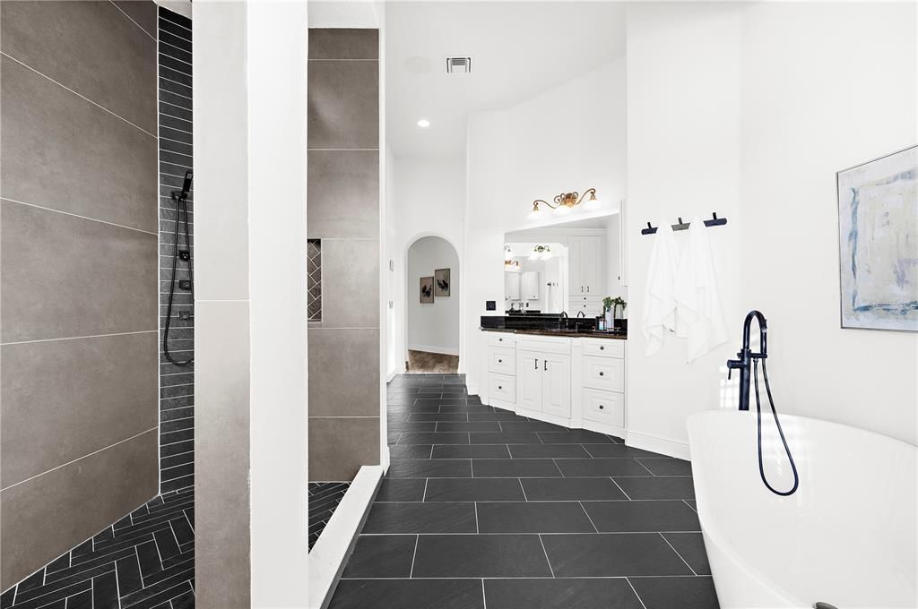 Bathroom, Free Standing Baths, Interior, Recessed Lighting