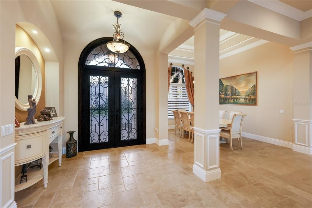 Dining room, Interior, Pendant Lights, Recessed Lighting