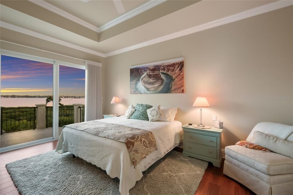 Bedroom, Interior, Water, Wood Texture Flooring