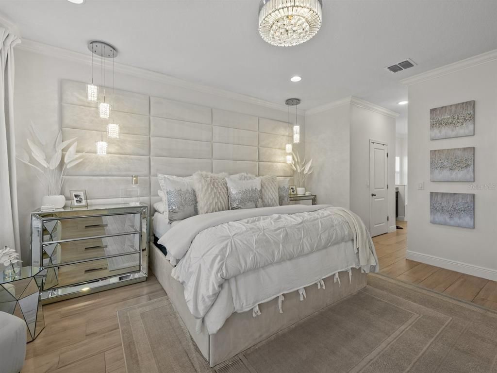 Bedroom, Interior, Pendant Lights, Recessed Lighting, Wood Texture Flooring