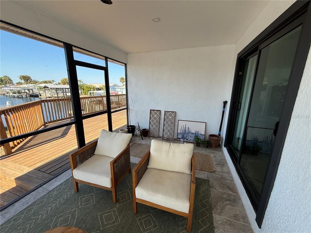 Interior, Sun Room, Water