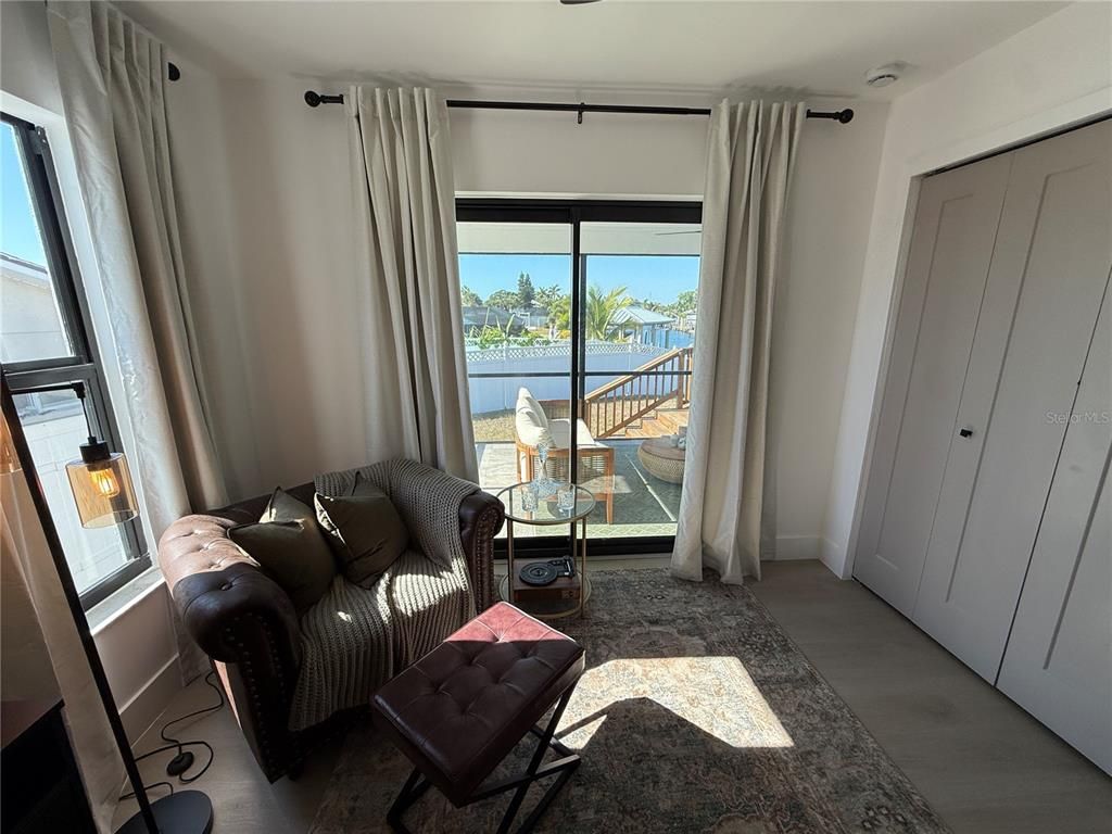 Interior, Living room, Water