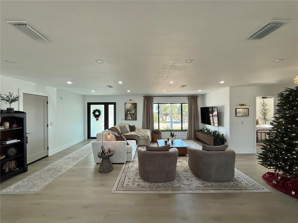 Interior, Living room, Recessed Lighting, Wood Texture Flooring