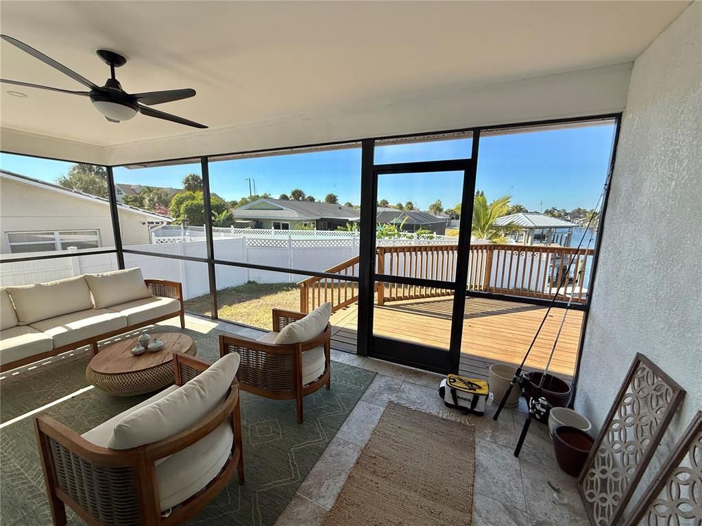 Interior, Living room, Sun Room, Water