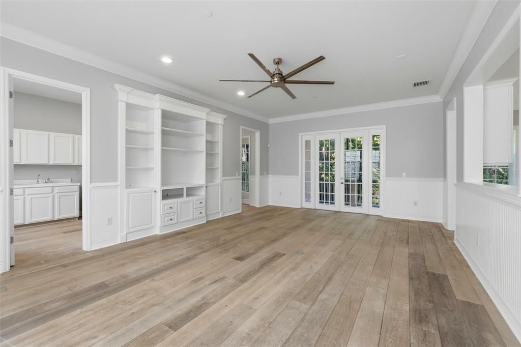 Empty room, Interior, Recessed Lighting, Wood Texture Flooring