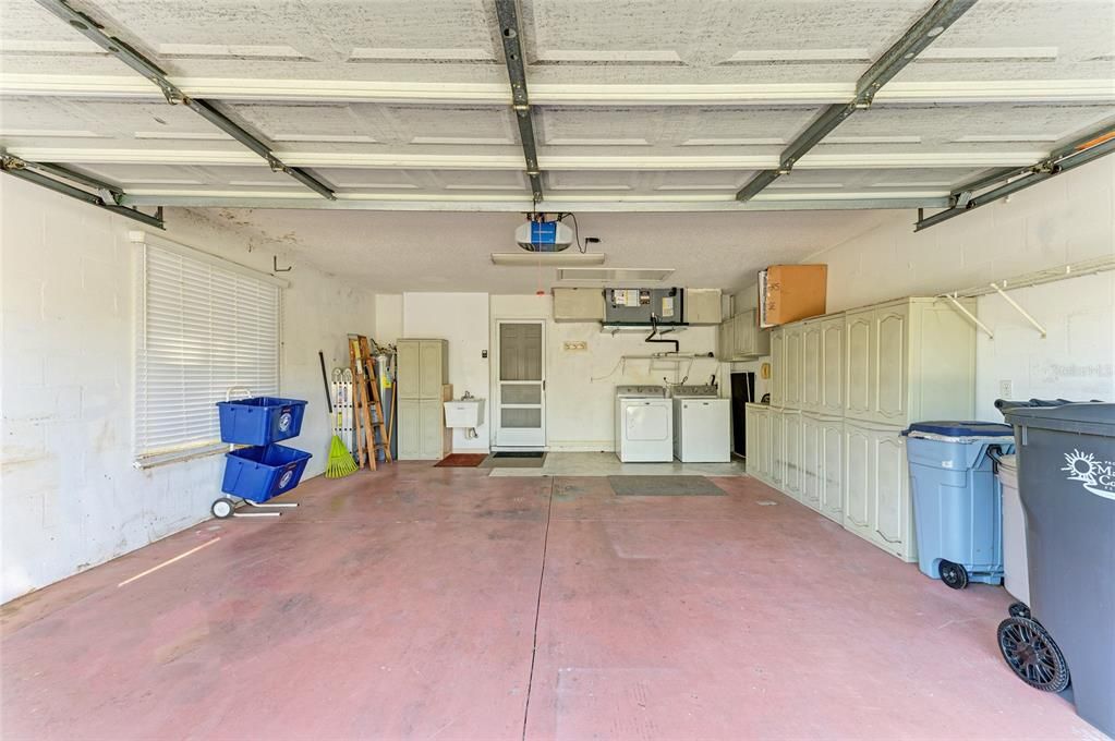 Garage, Interior, Washer