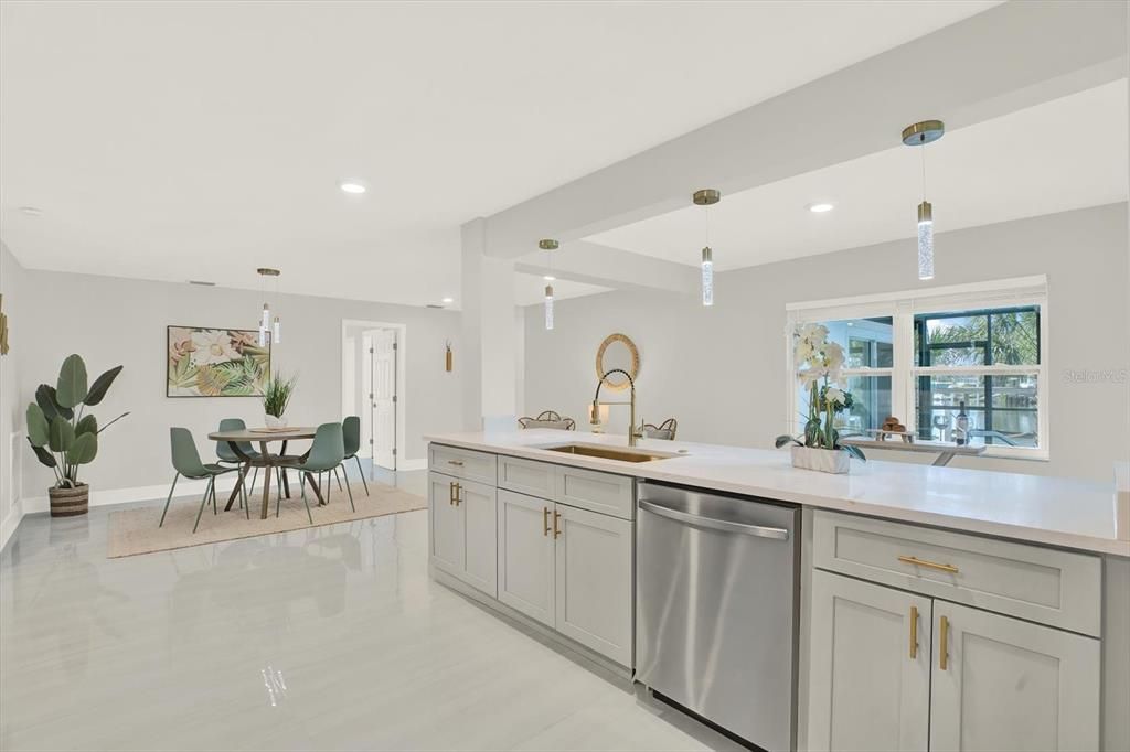 Dining room, Interior, Kitchen, Pendant Lights, Recessed Lighting, Stainless Steel Appliances