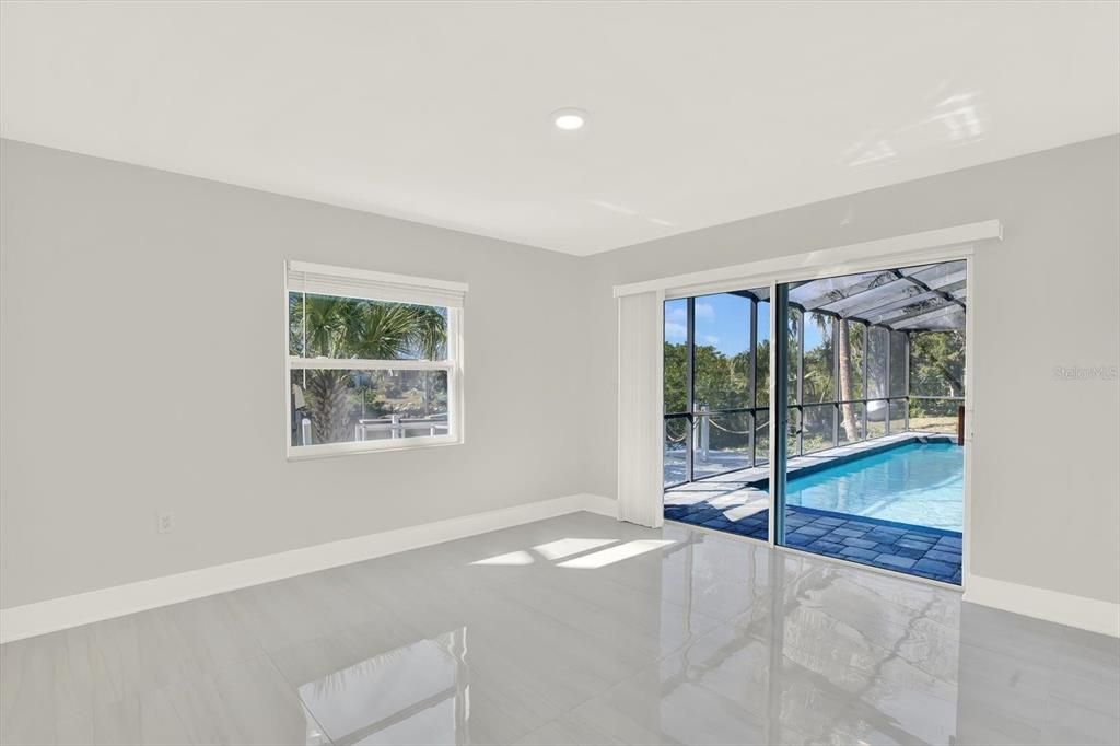 Empty room, Interior, Pool, Recessed Lighting