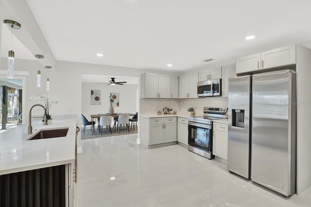 Dining room, Interior, Kitchen, Pendant Lights, Recessed Lighting, Stainless Steel Appliances