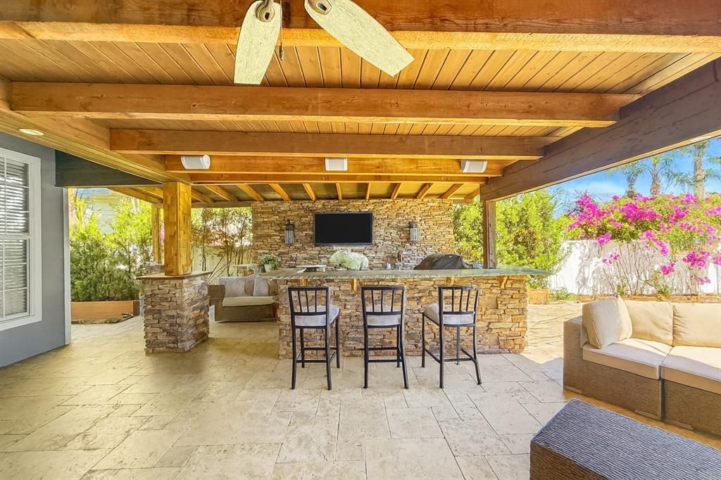 Exterior, Outdoor Kitchen, Wooden Beams