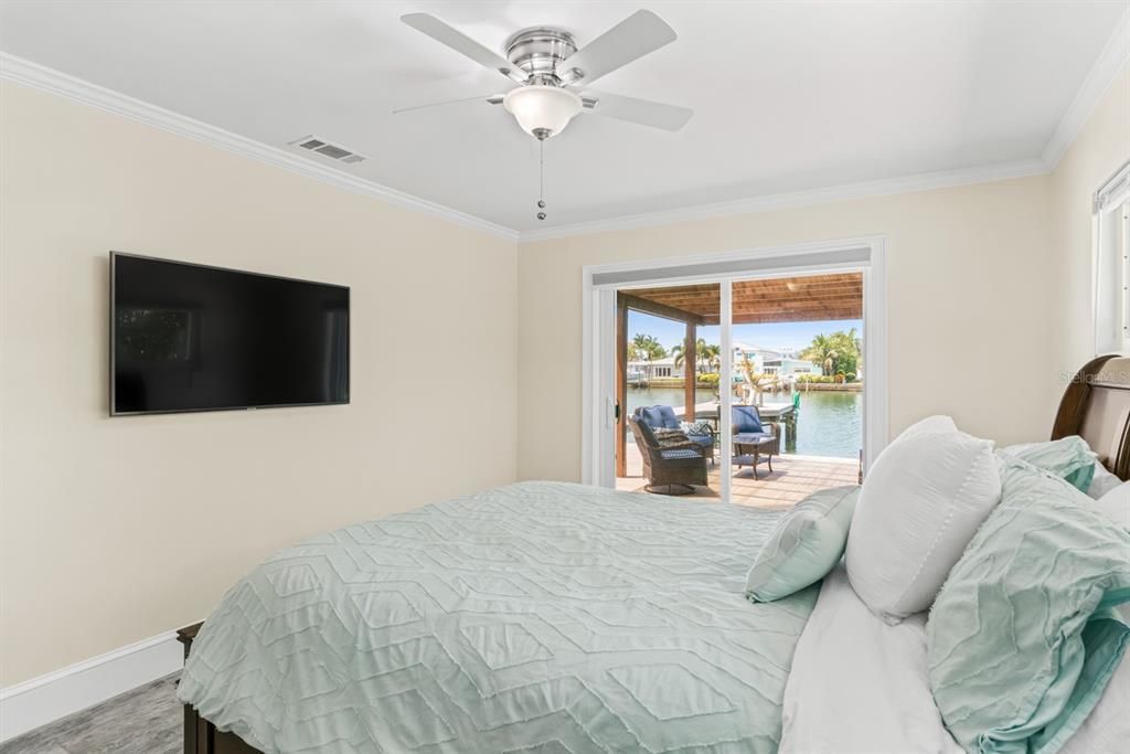 Bedroom, Interior, Water