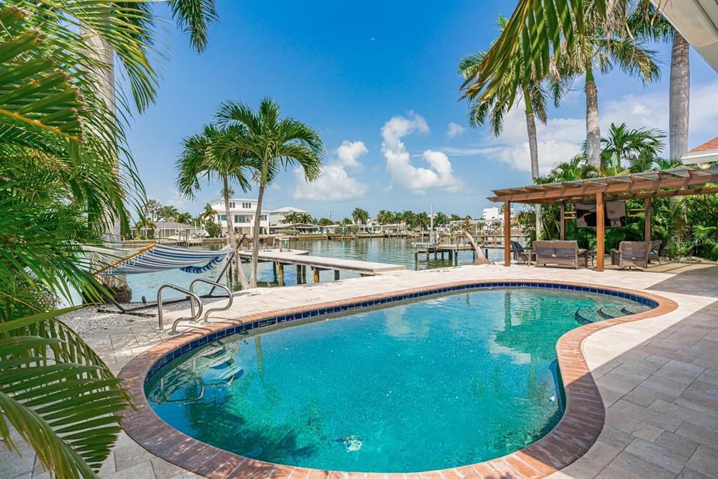 Exterior, Pool, Water