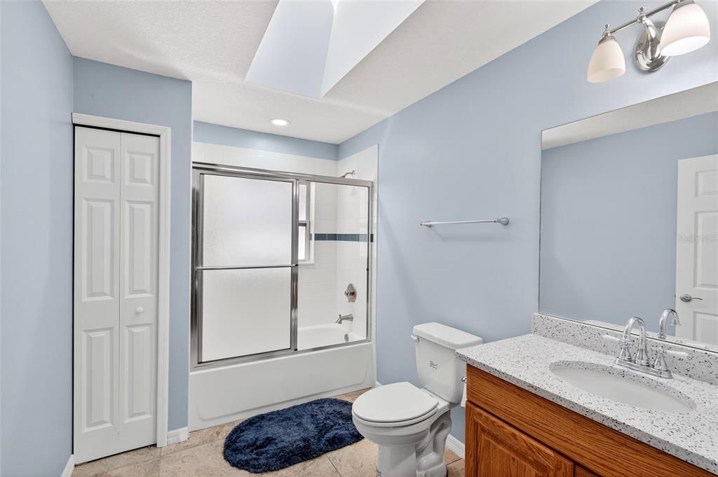 Bathroom, Interior, Recessed Lighting