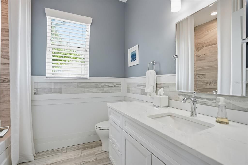 Bathroom, Interior, Recessed Lighting, Wood Texture Flooring