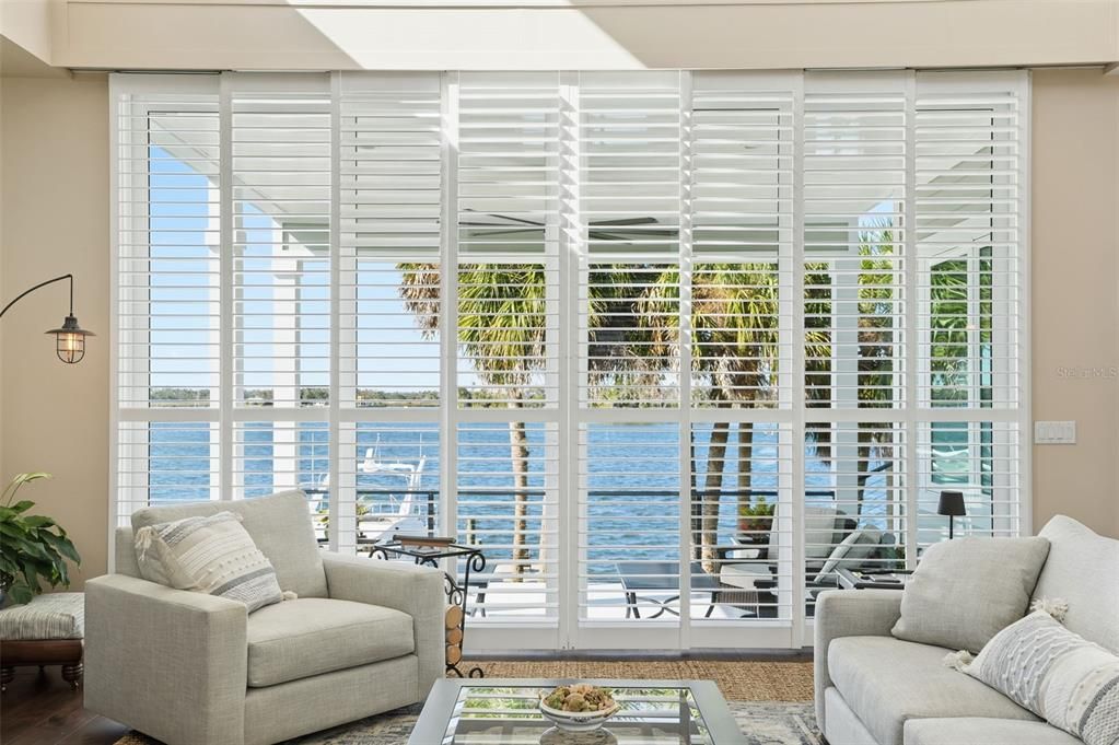 Interior, Living room, Water