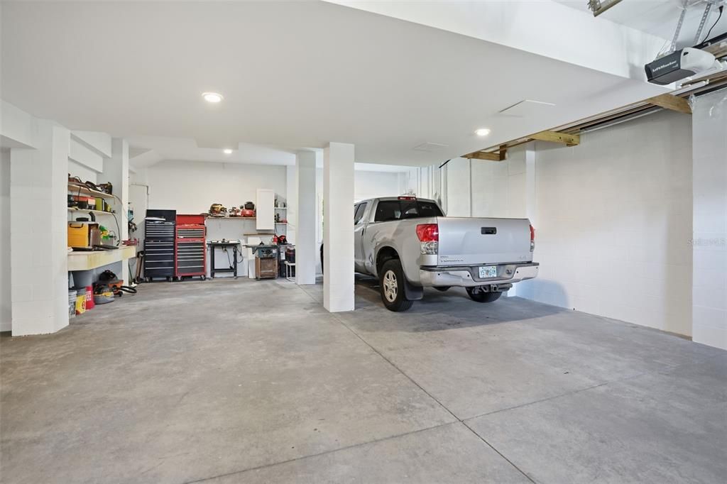 Garage, Interior, Recessed Lighting