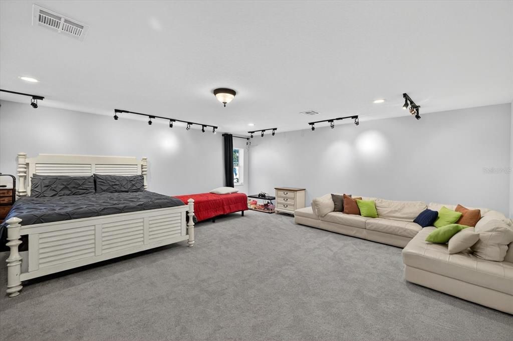 Bedroom, Interior, Recessed Lighting