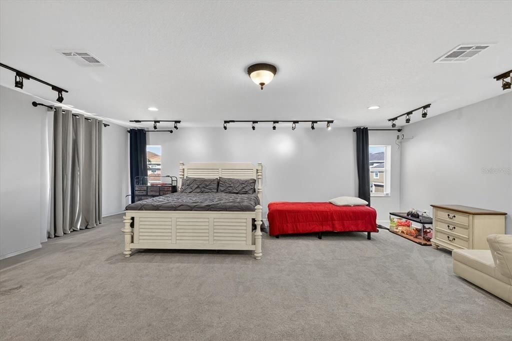 Bedroom, Interior, Recessed Lighting
