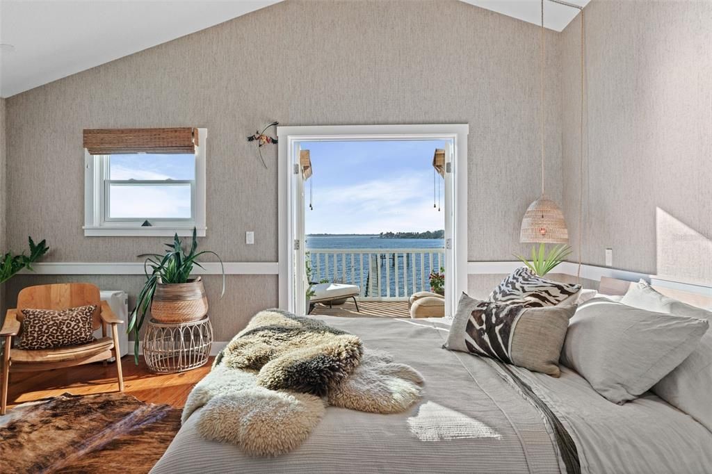 Bedroom, Interior, Water, Wood Texture Flooring