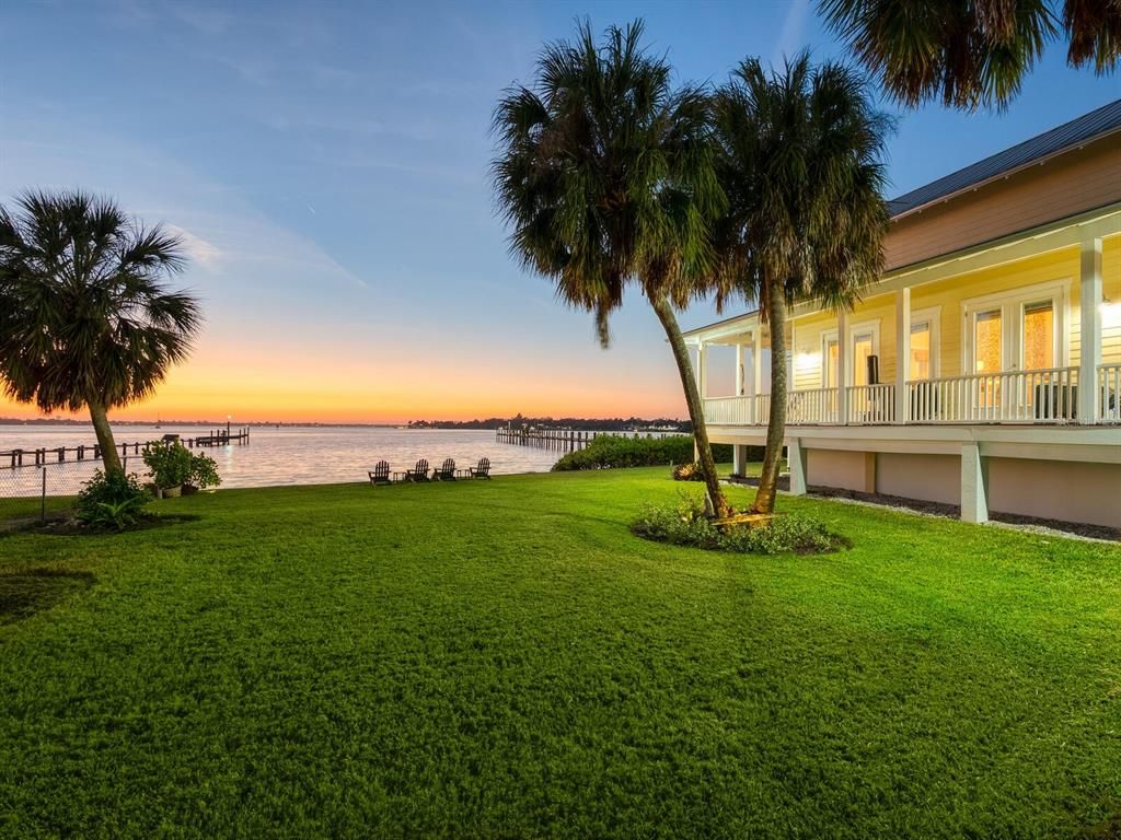 Backyard, Exterior, Water