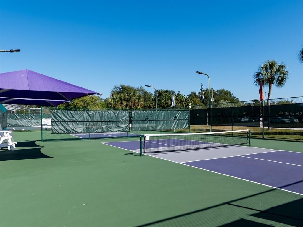 Exterior, Tennis Courts