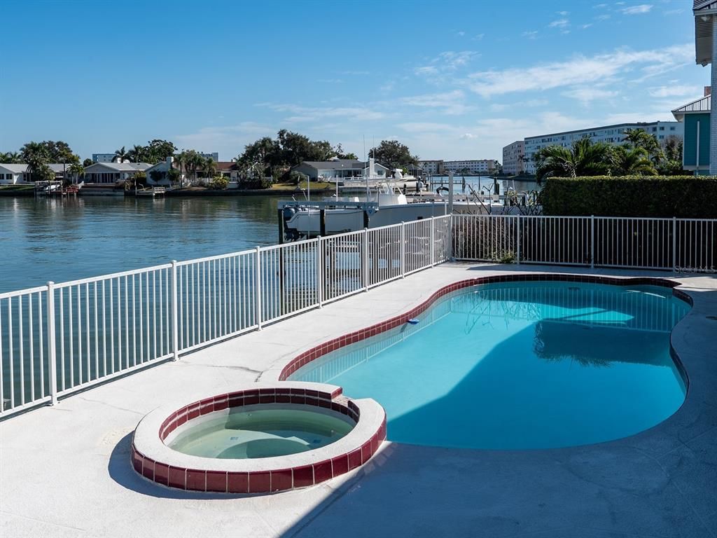 Exterior, Pool, Water