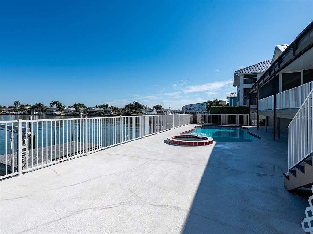 Exterior, Pool, Water