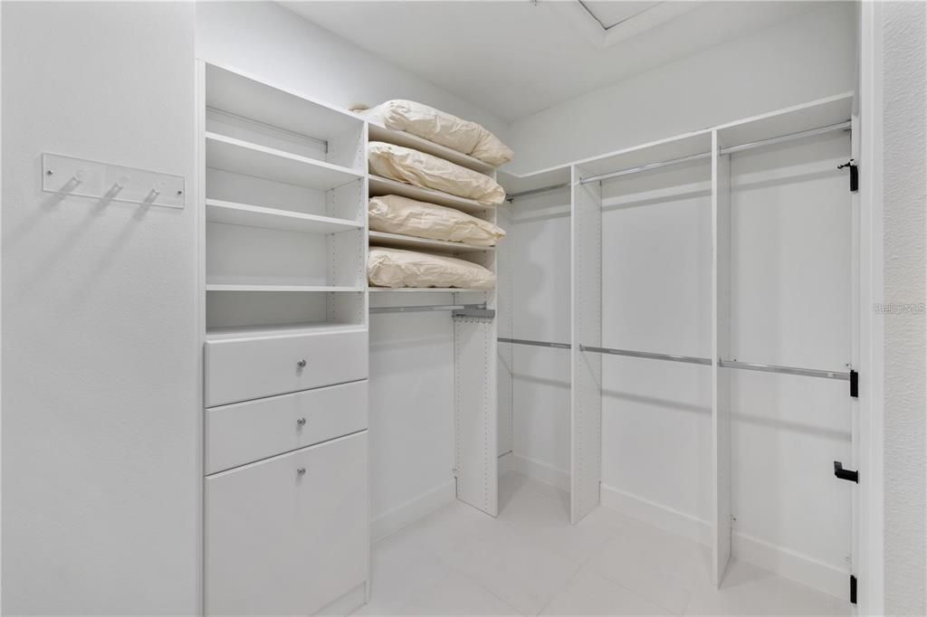Interior, Walk-in Closets