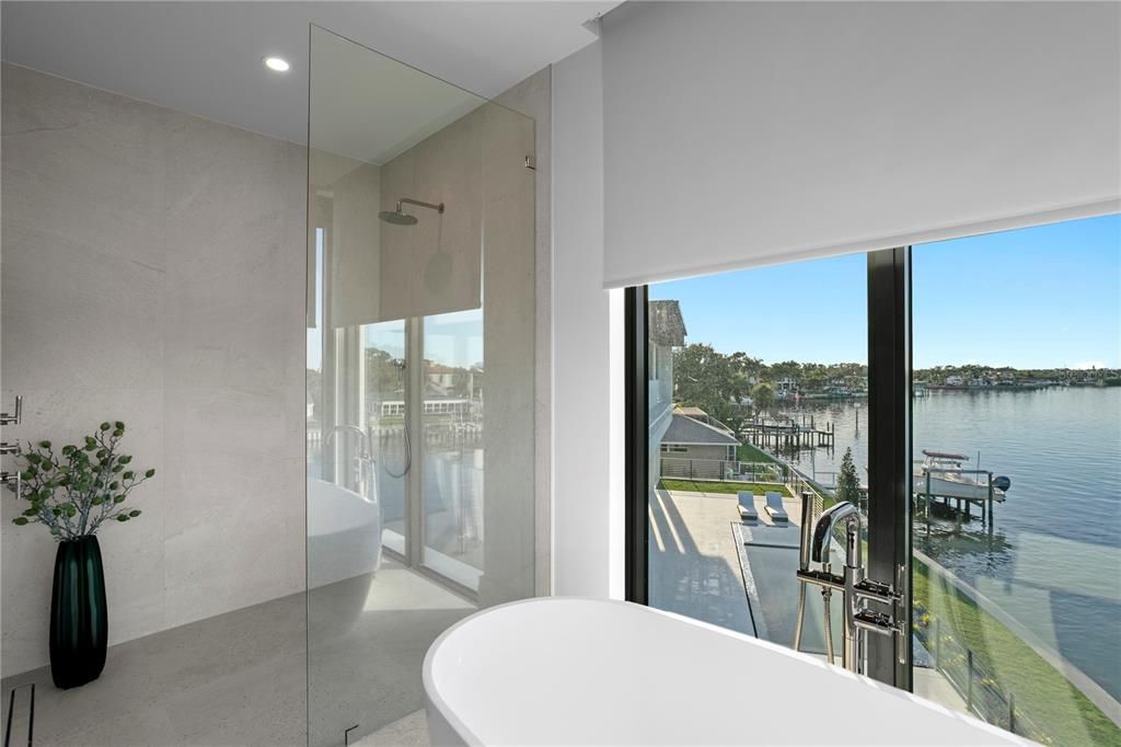 Bathroom, Free Standing Baths, Interior, Water