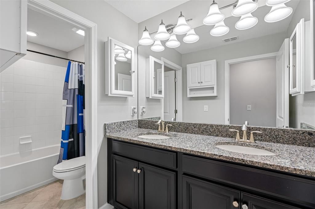 Bathroom, Dual Sink Vanities, Interior, Recessed Lighting