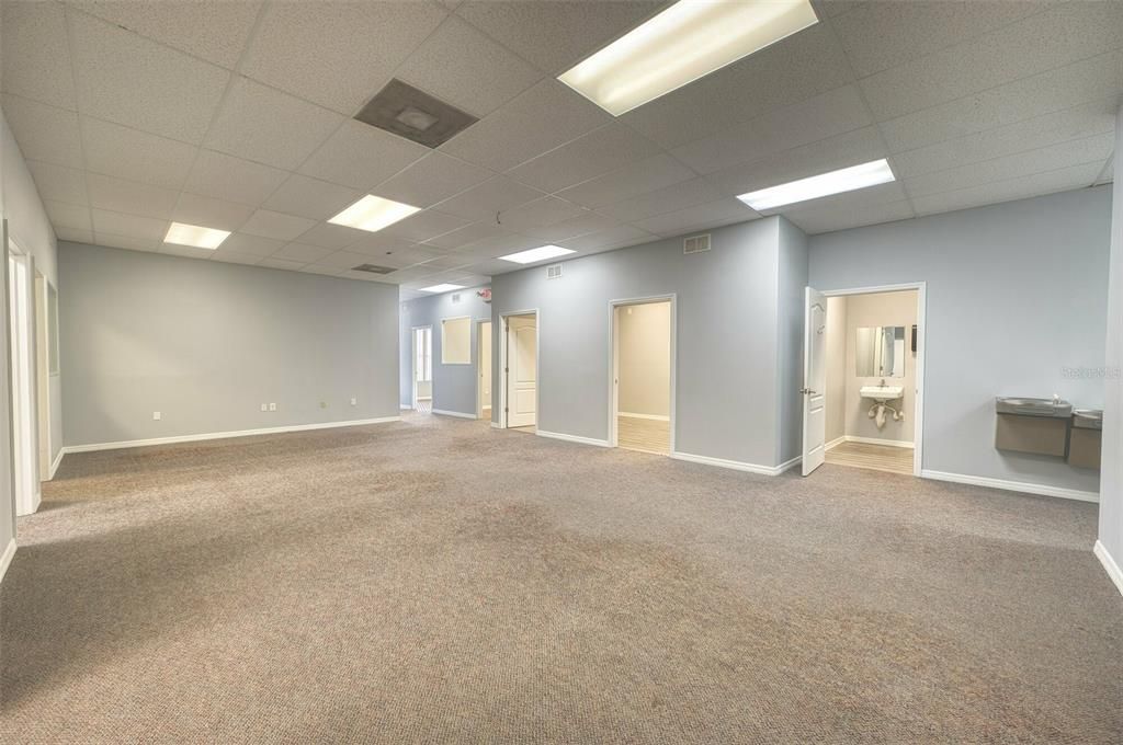 Empty room, Interior, Recessed Lighting